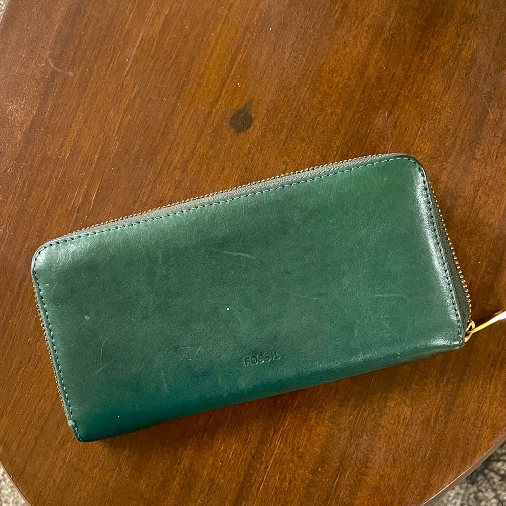 Fossil wallet